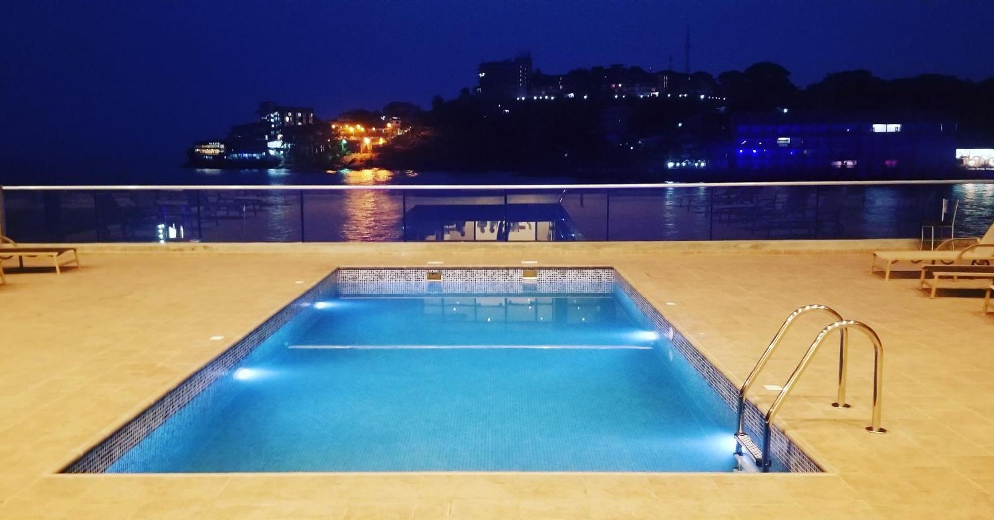 Mamba Point Hotel Freetown Bagian luar foto