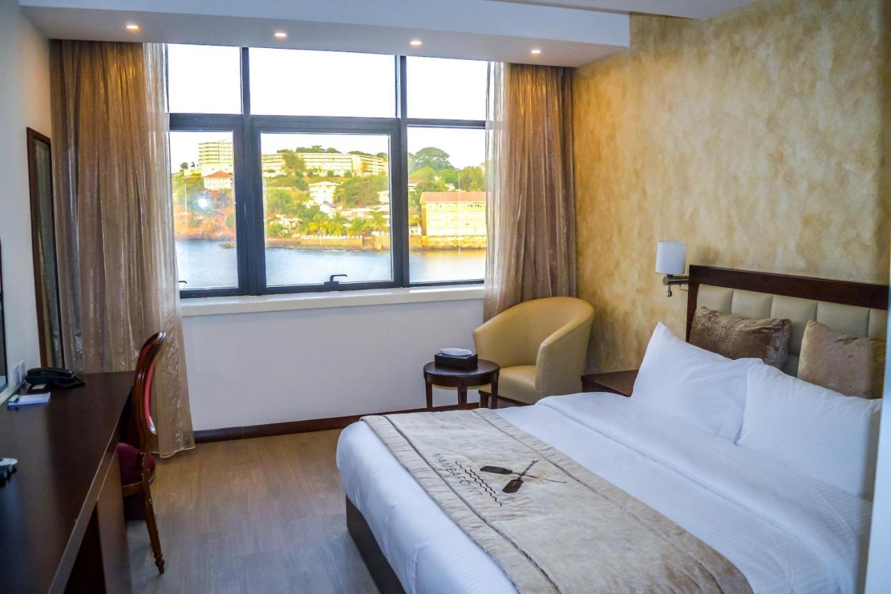 Mamba Point Hotel Freetown Bagian luar foto
