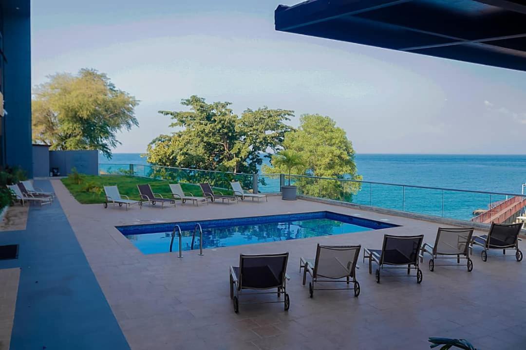 Mamba Point Hotel Freetown Bagian luar foto