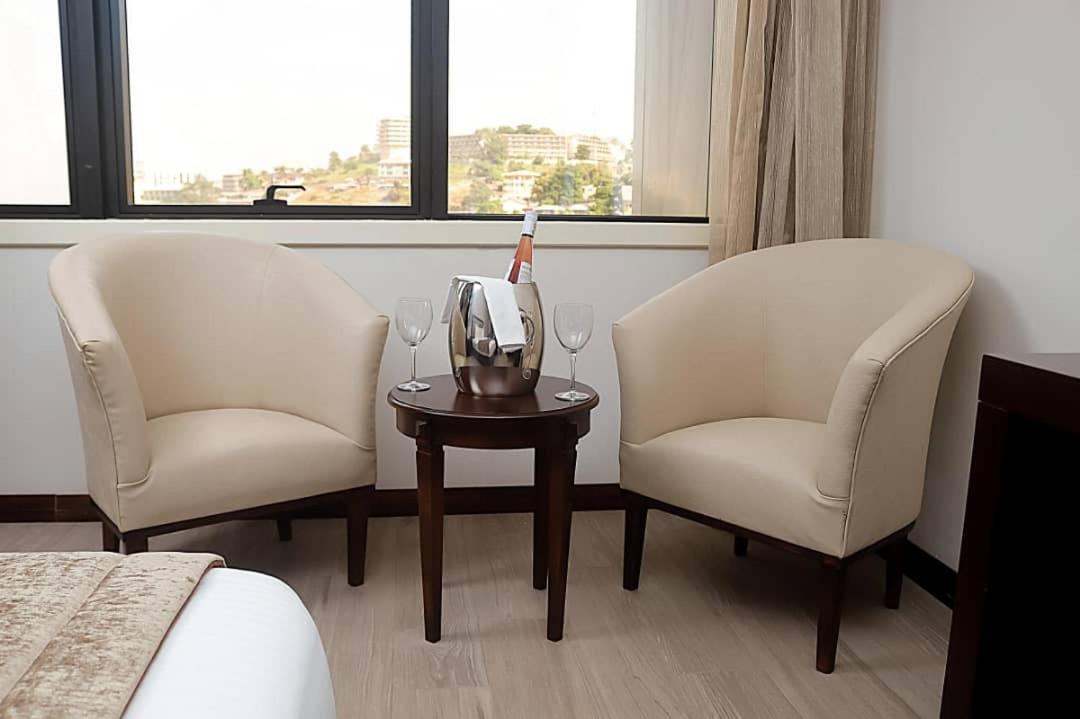 Mamba Point Hotel Freetown Bagian luar foto